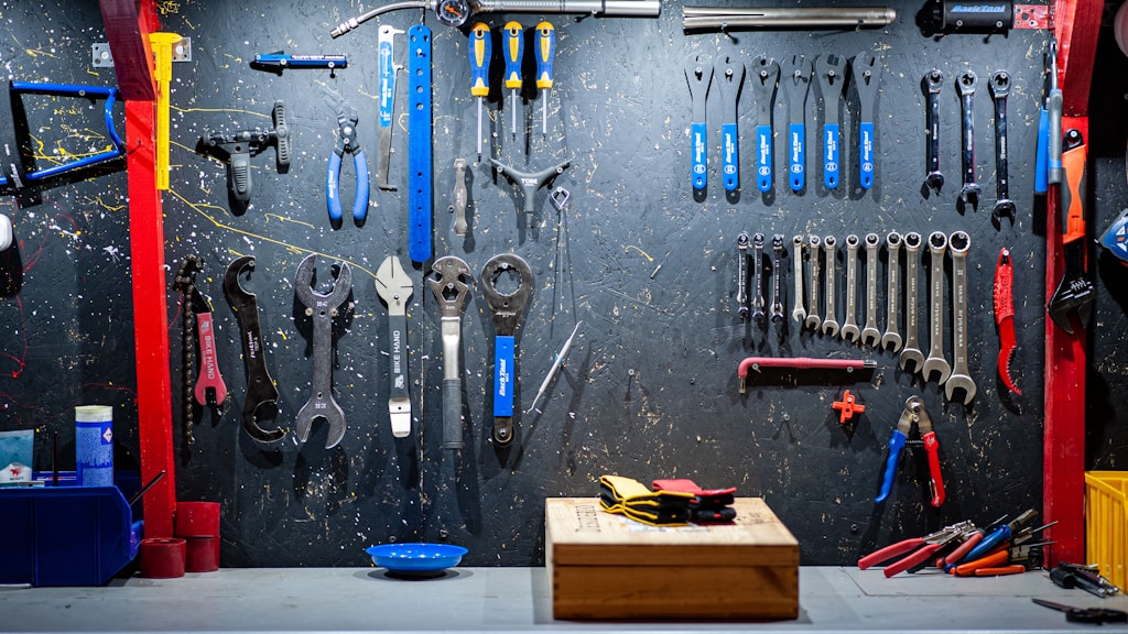 Workshop tools and woodworking equipment